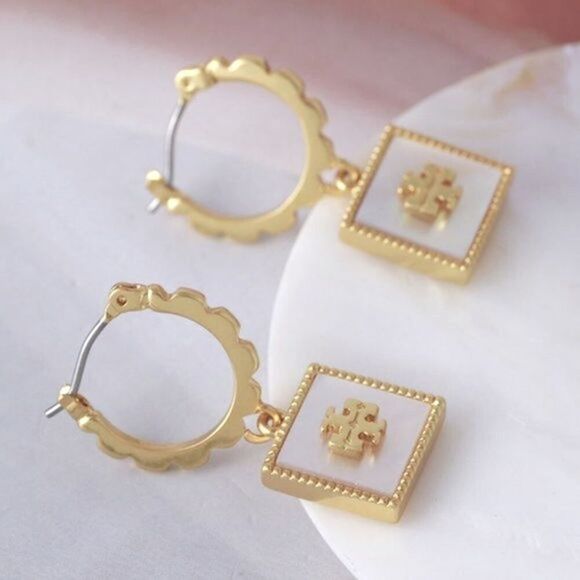 New Tory Burch Gold,Mother Of Pearl Sqaure Earrings - Picture 2 of 5